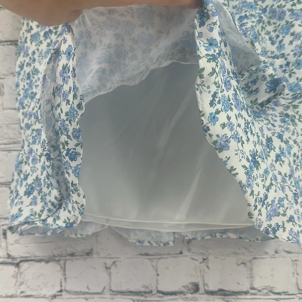 ORIGINALITY Blue Floral Asymmetrical Ruffles Lined Mini Skirt LARGE White/Blue